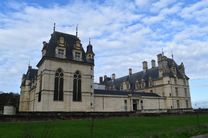 Photo de la façade du château d'Ecouen